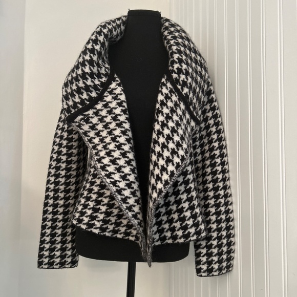 Herringbone Chanel Style Wool Blend Sweater - Picture 3 of 5